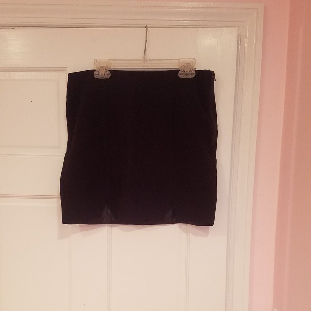 Black front slits mini skirt